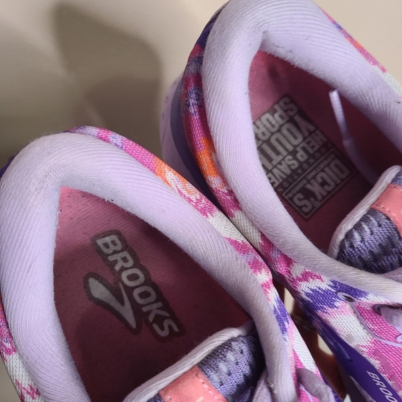 Brooks Ghost Tie Dye Running Shoes - Picture 4 of 9